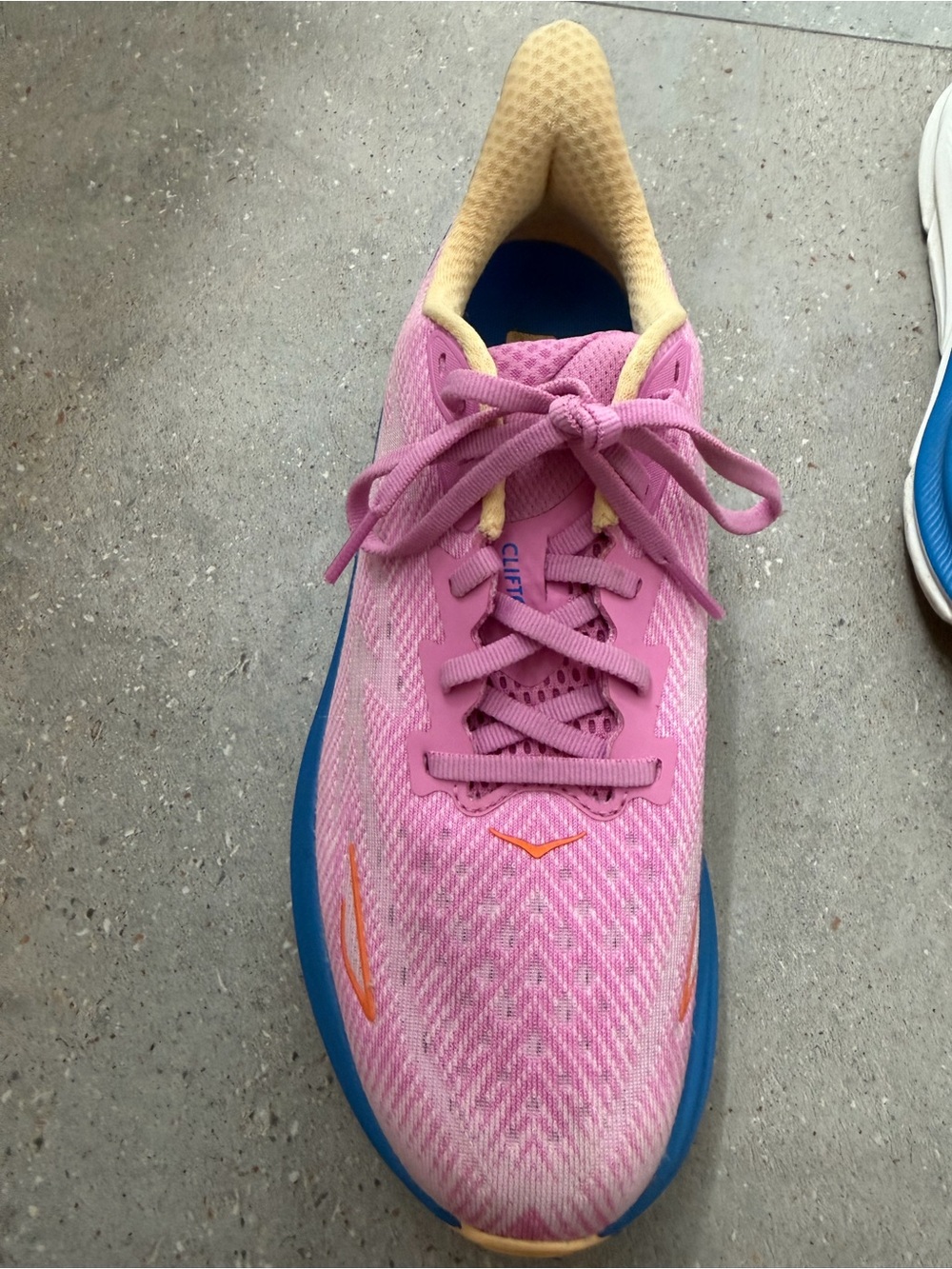 Hoka Clifton 9 - Picture 2 of 11